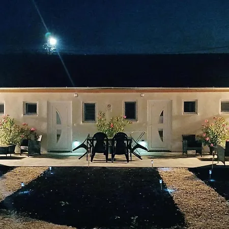 Grafit Apartmanok Hajdúnánás Exterior foto