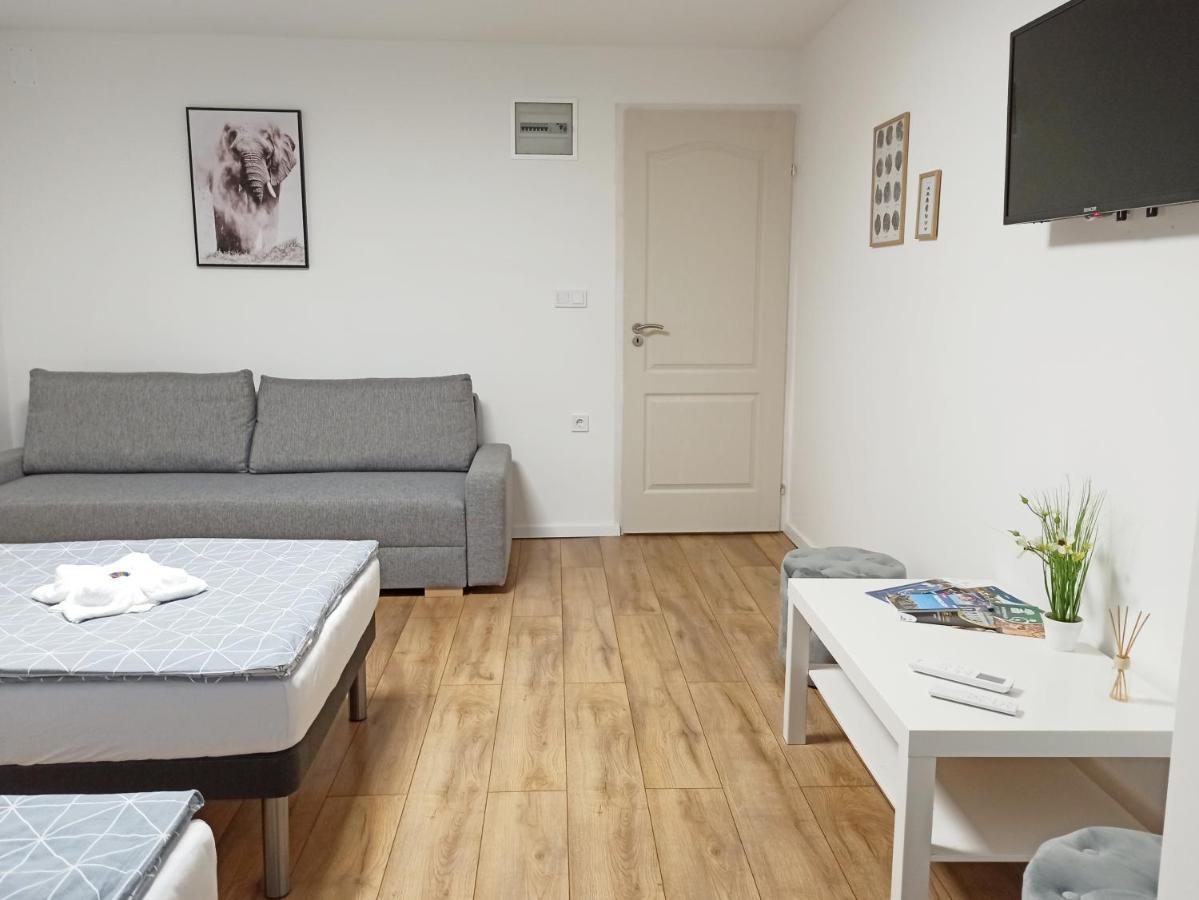Apartment Grafit Hajdunanas